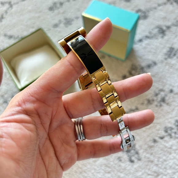 KATE SPADE RIBBON WATCH. Excellent condition. Barely used. Complete with the box - Picture 5 of 12